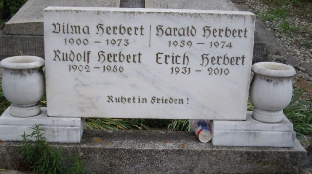 Herbert Rudolf 1902-1986 Wilma Negulescu 1900-1973 Grabstein
